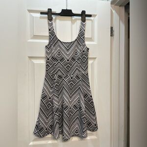 NWT H&M  Dress Size 6